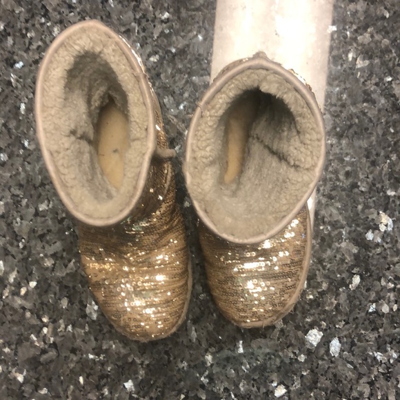 UGG sparkle sequin boots! - Picture 2 of 6
